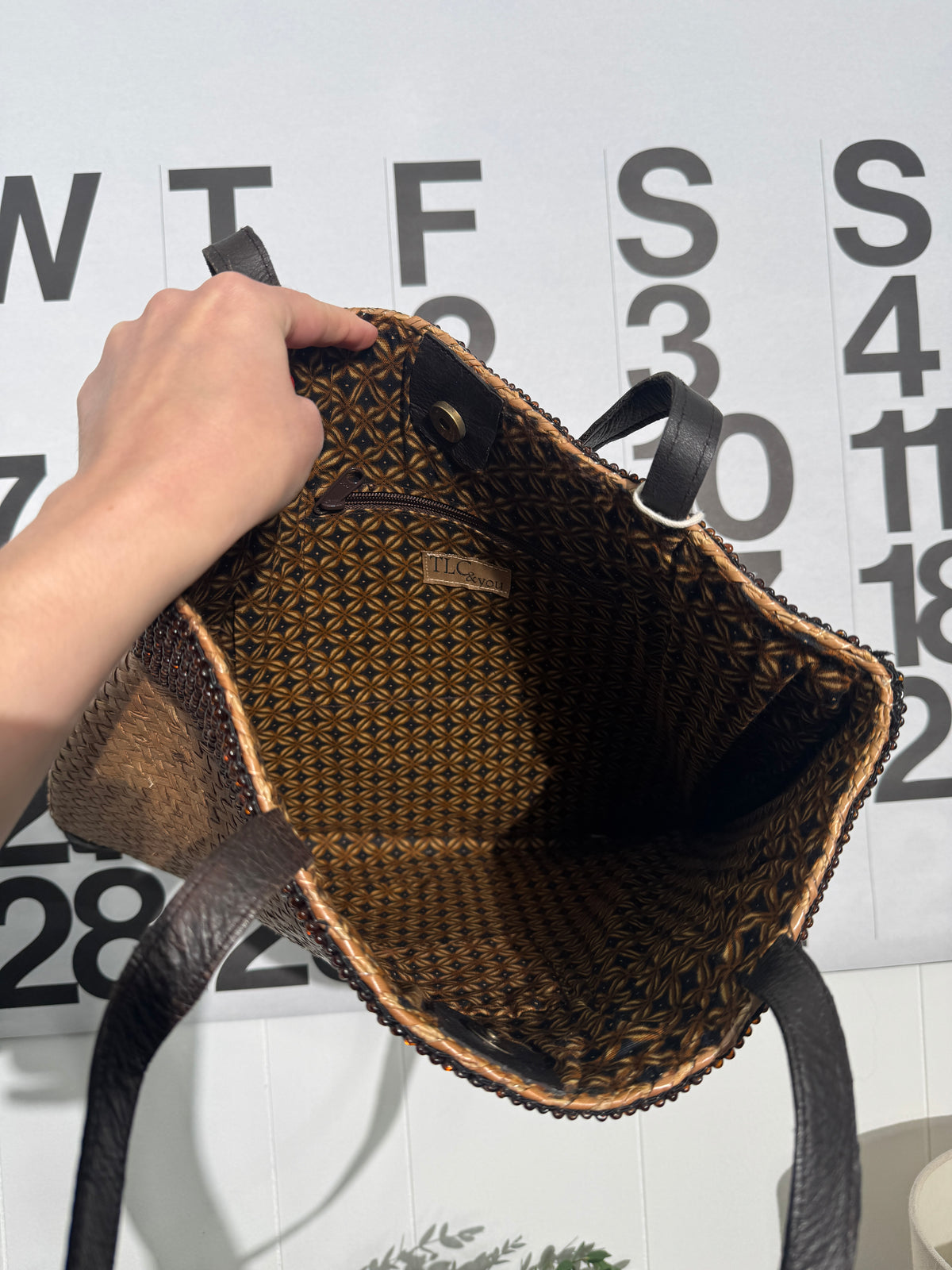 Vintage Straw Shell Bag