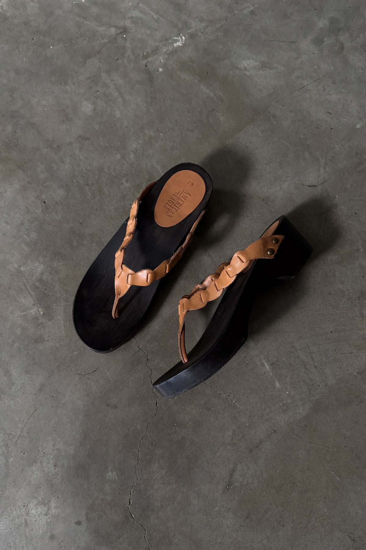 Y2K Leather & Wood Platform Flip Flops