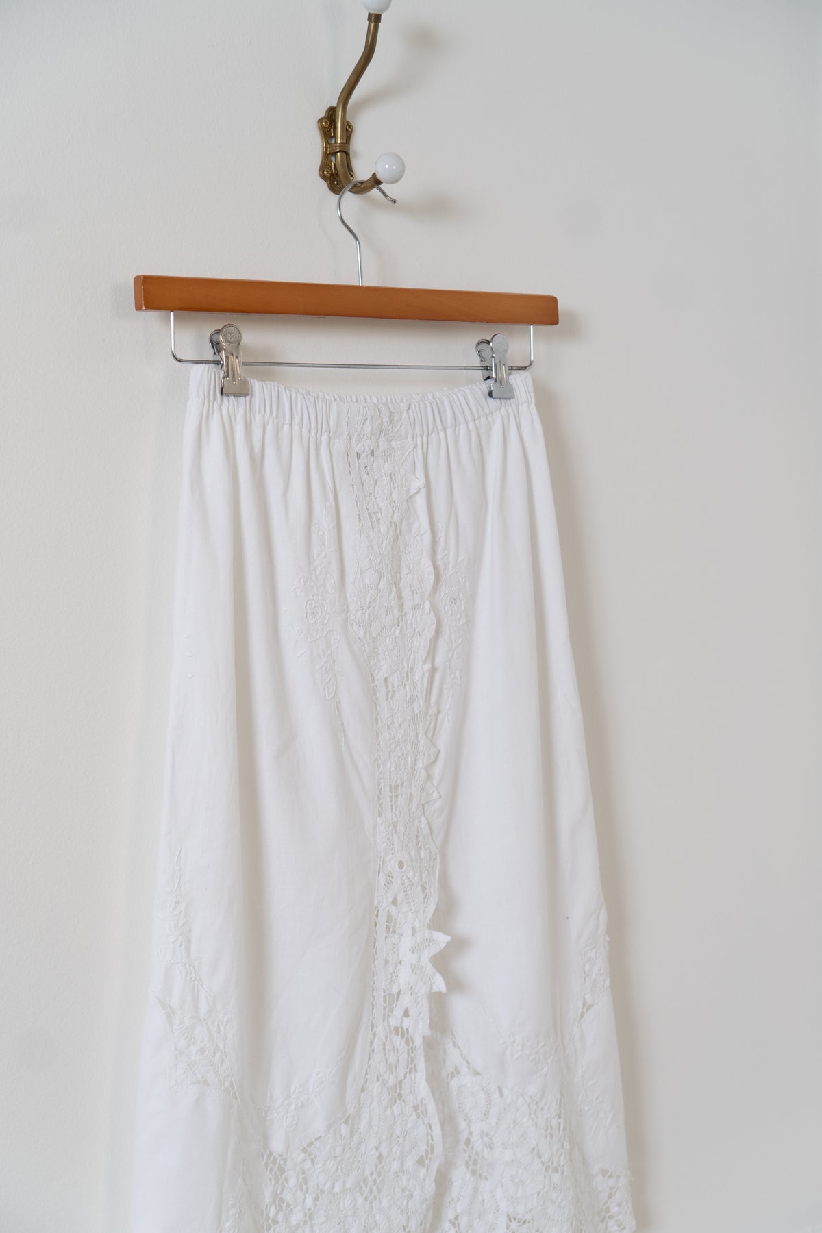 Italian White Cotton Lace Skirt