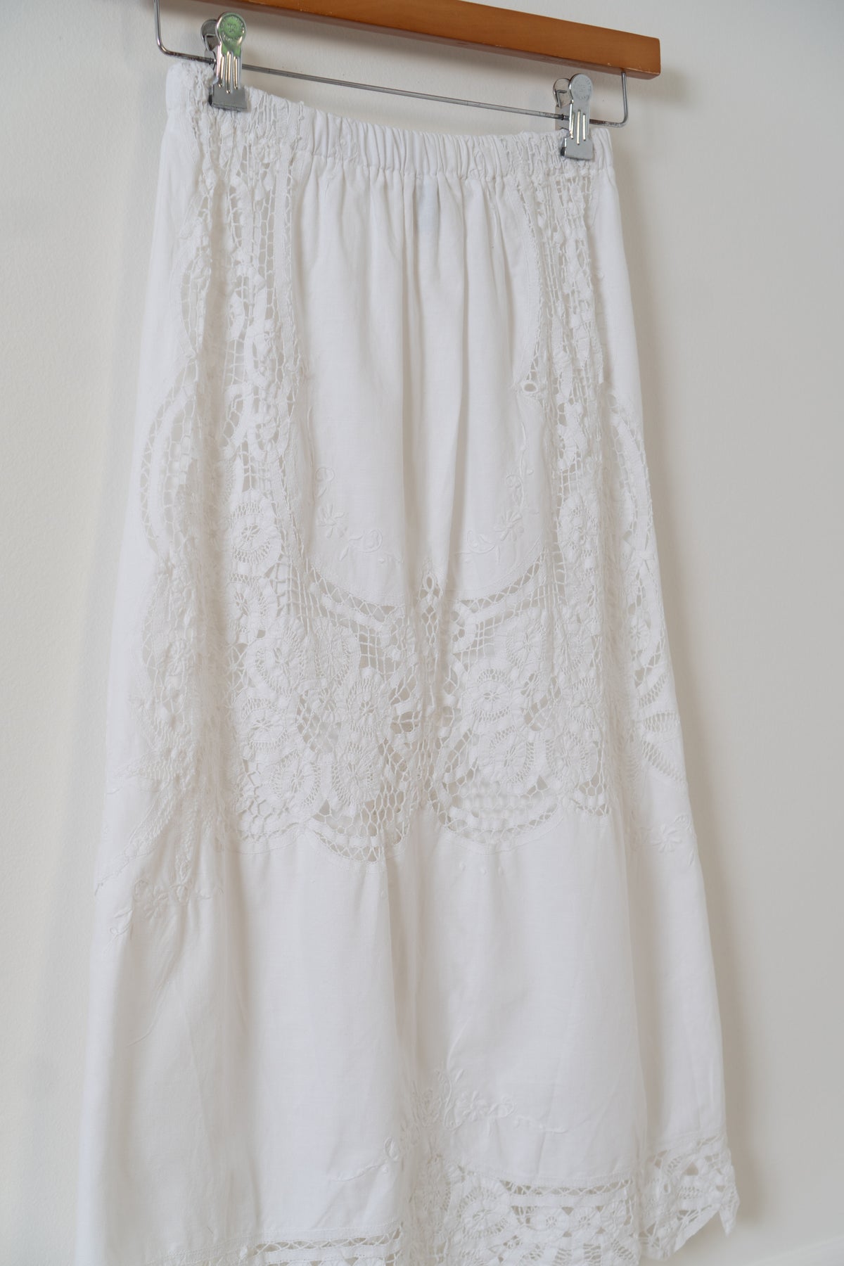 Italian White Cotton Lace Skirt