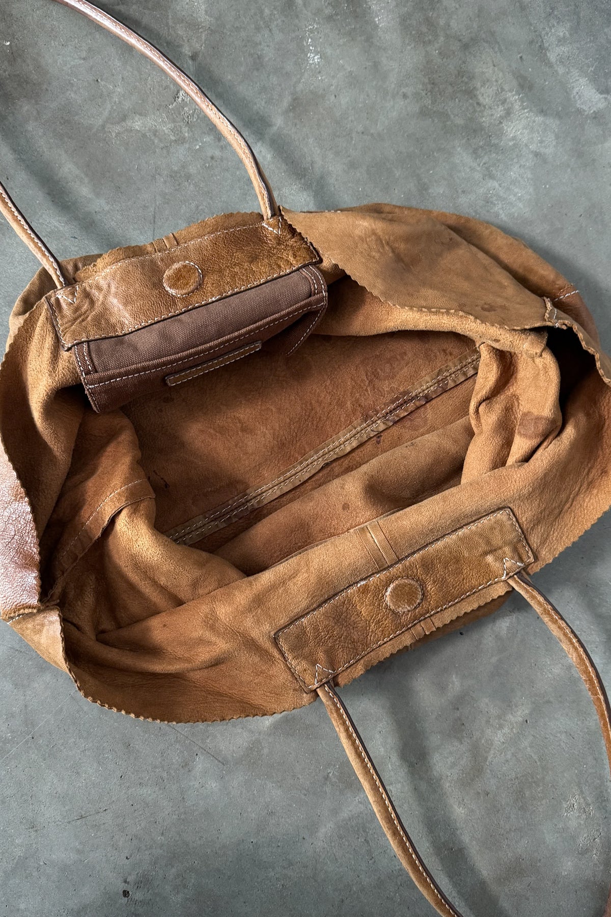 100% Leather Perfect Patina Tote Bag