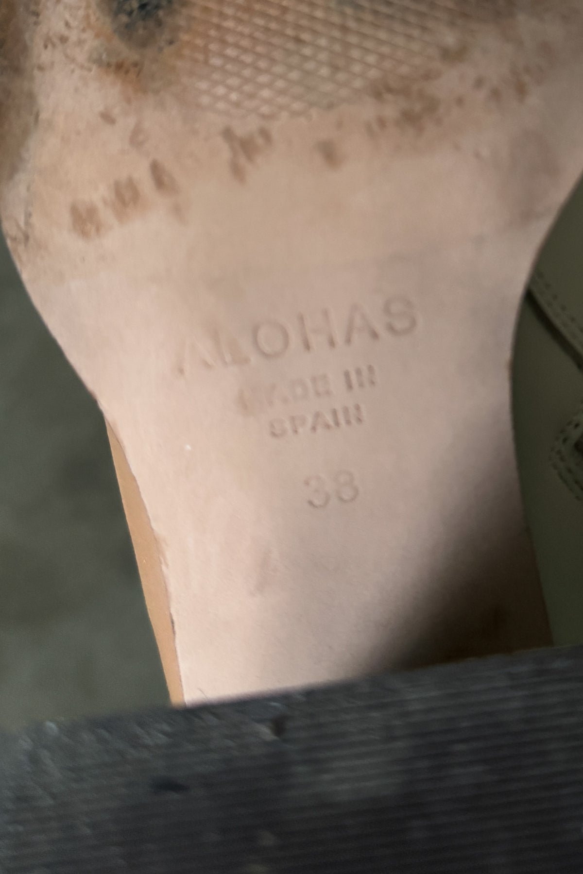 ALOHAS Contrast Leather Boots