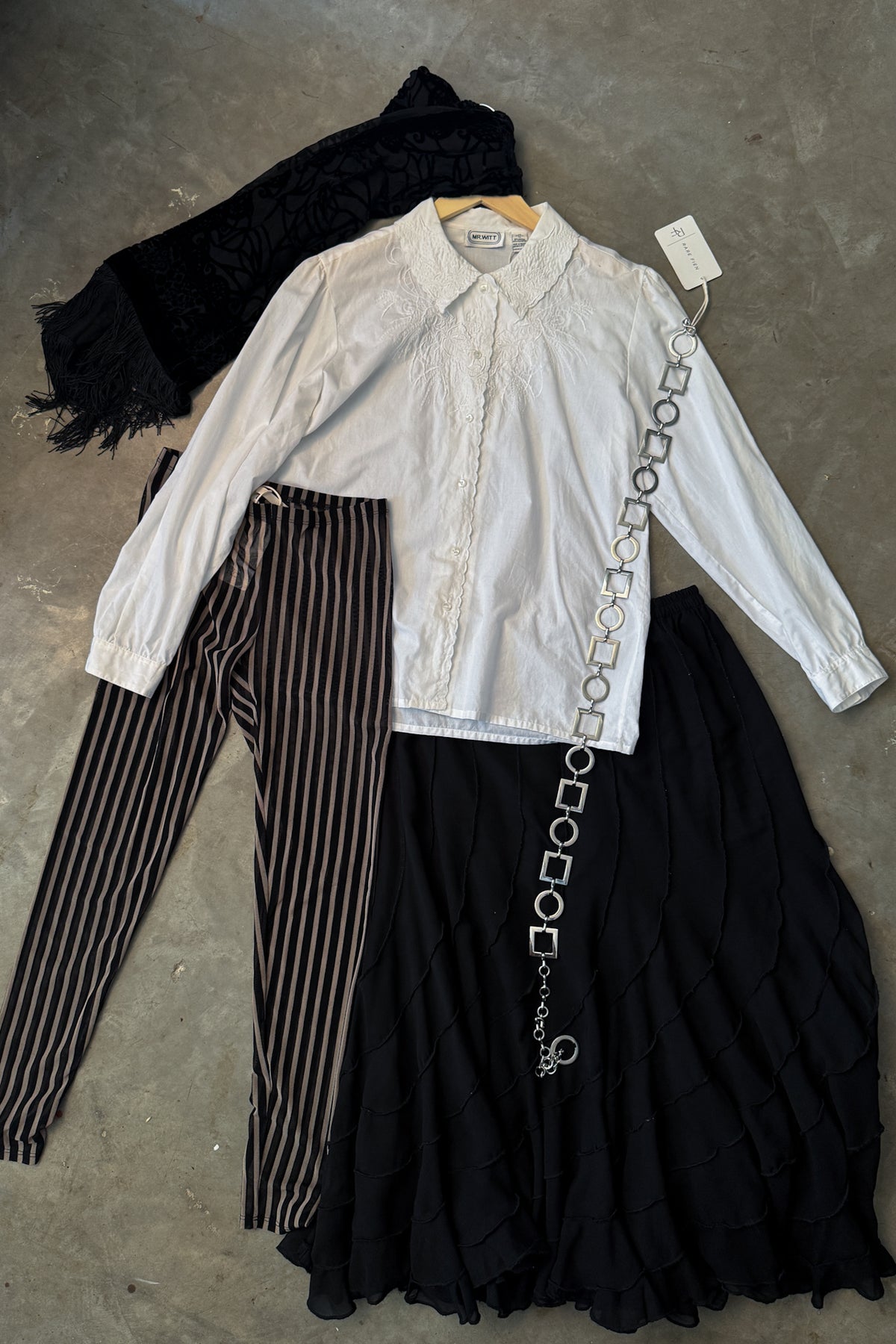 Vintage 5 Piece Monochrome Bundle