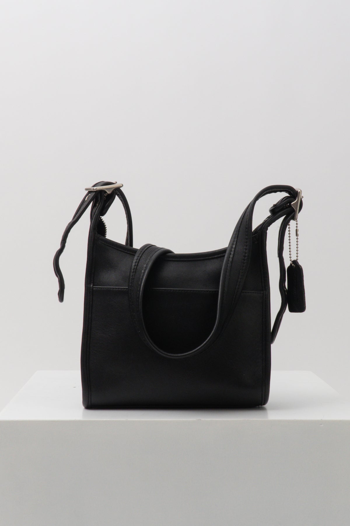 Vintage COACH Legacy Small Zip in Black / Silver – Rare Fien