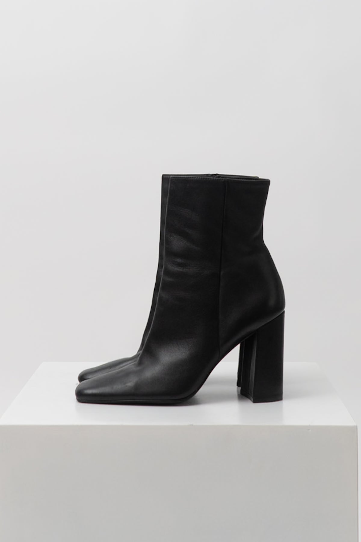 100% Leather Black Square Toe Booties