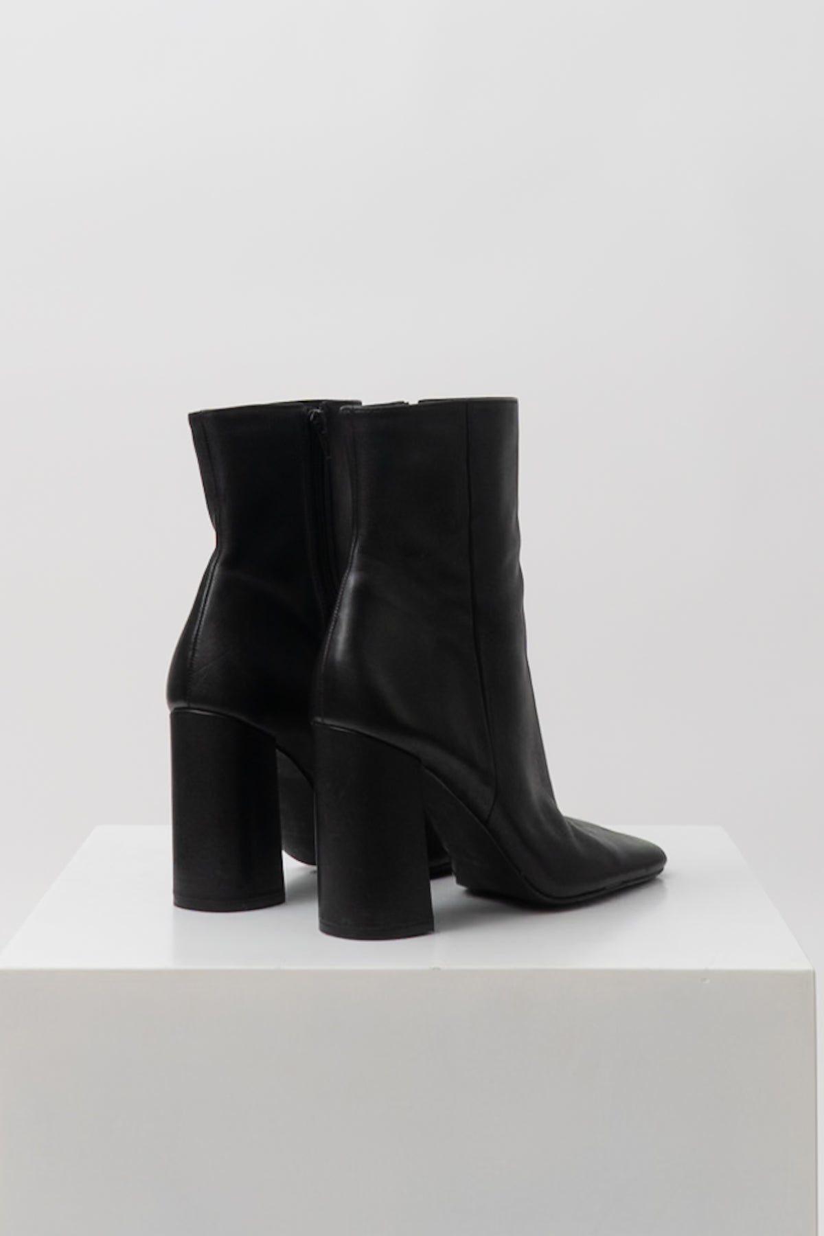 100% Leather Black Square Toe Booties