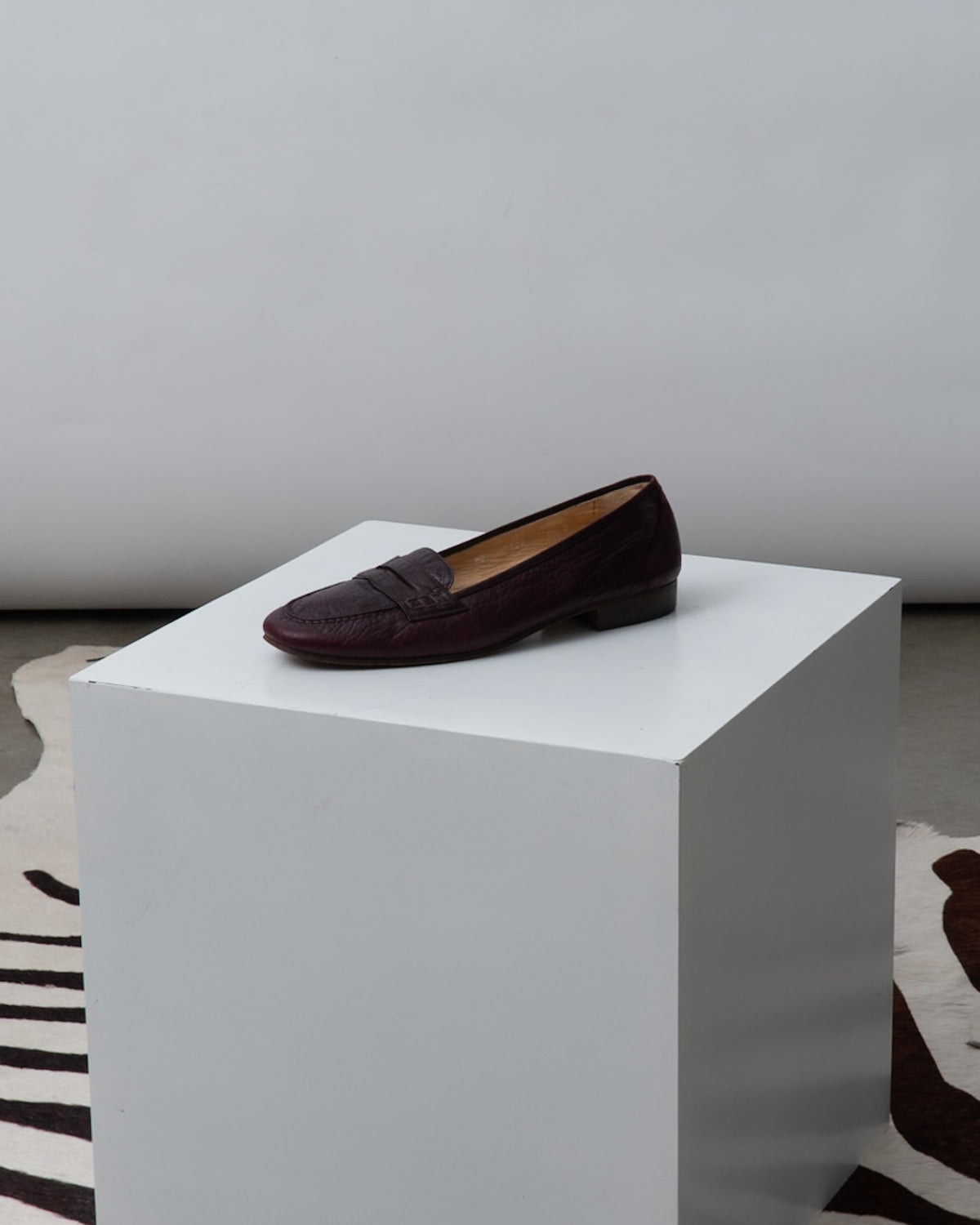 VTG Italian Oxblood 100% Leather Loafers