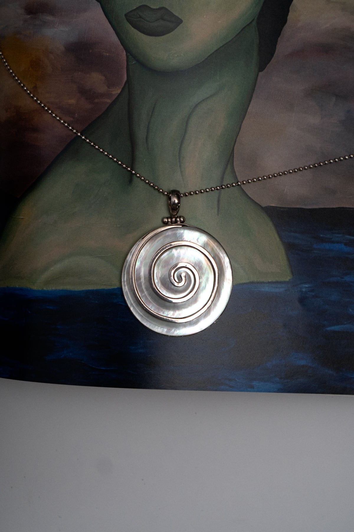 Vintage Mother-Of-Pearl Spiral Necklace