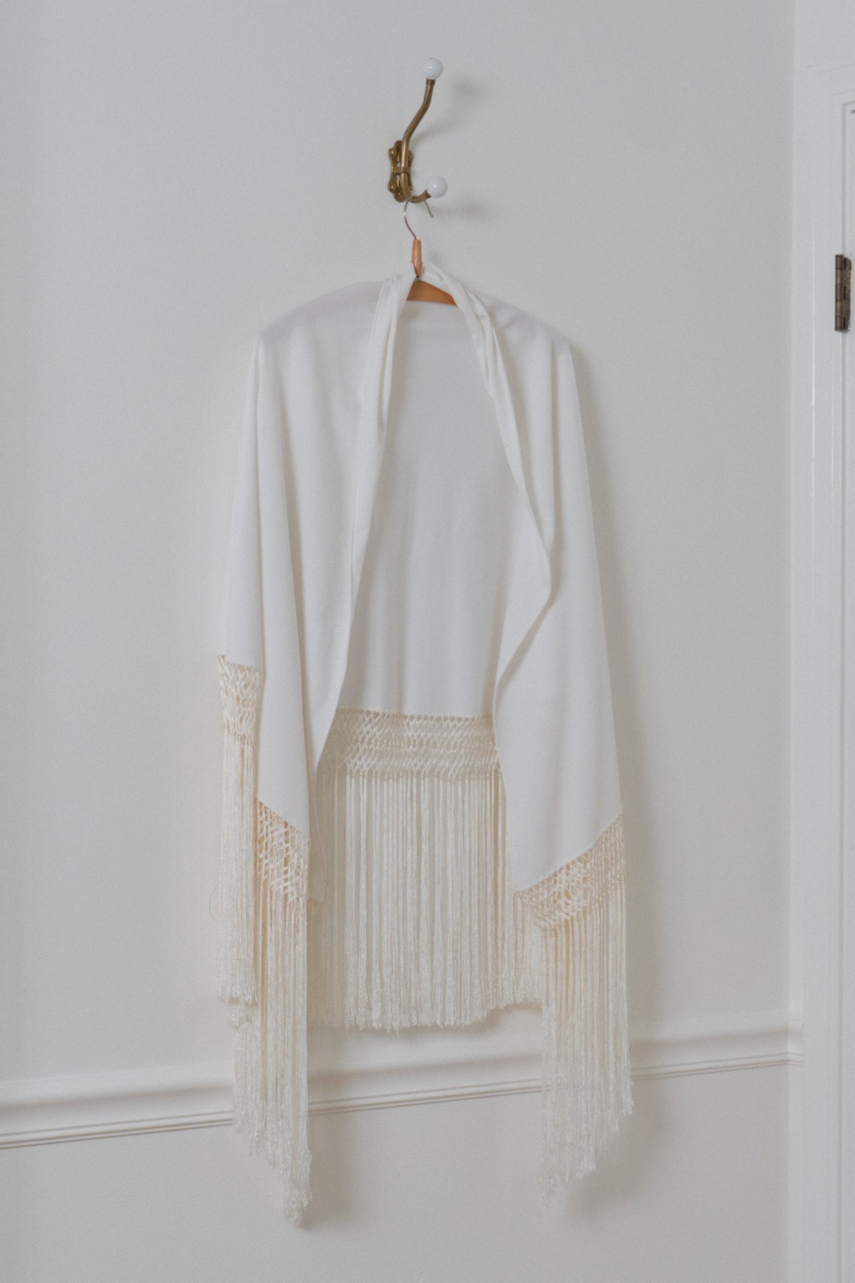 Vintage Cream Fringe Half-Moon Shawl
