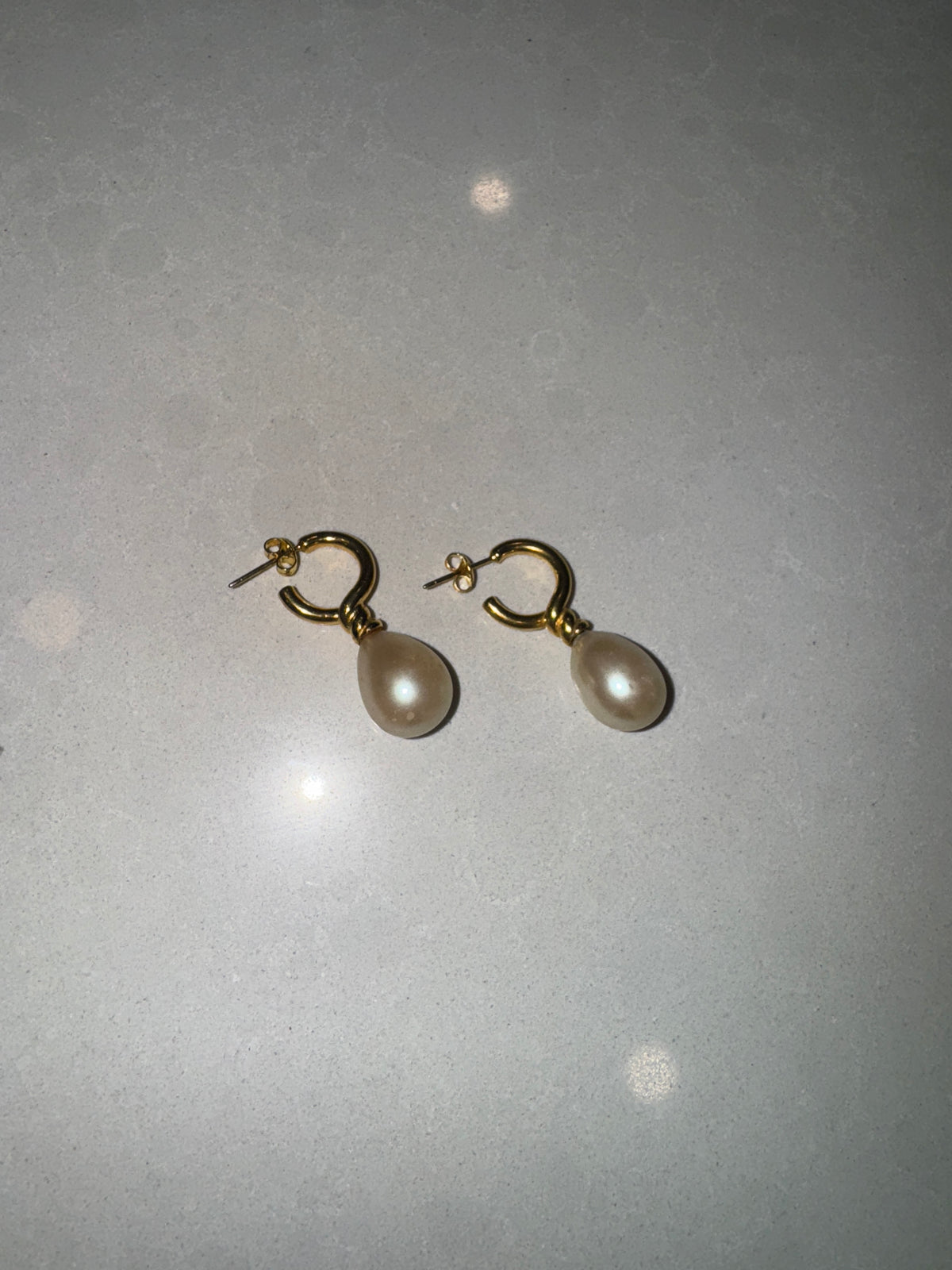 VTG Faux Pearl Twist Hoops