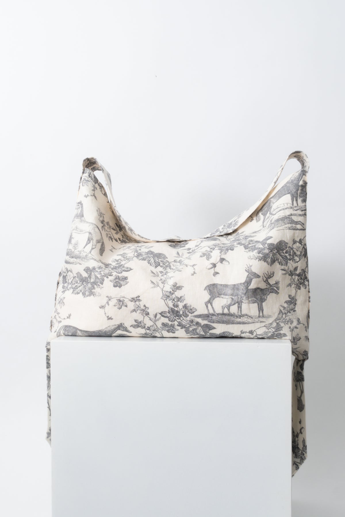 RARE FIEN Handmade French Linen Toile Tote Bag