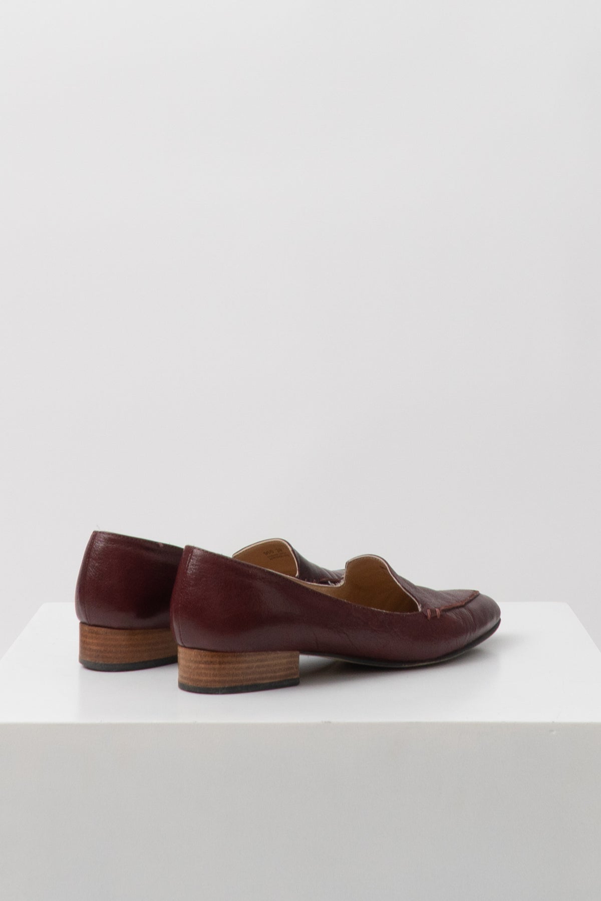 ITALIAN 100% Leather Oxblood Loafers