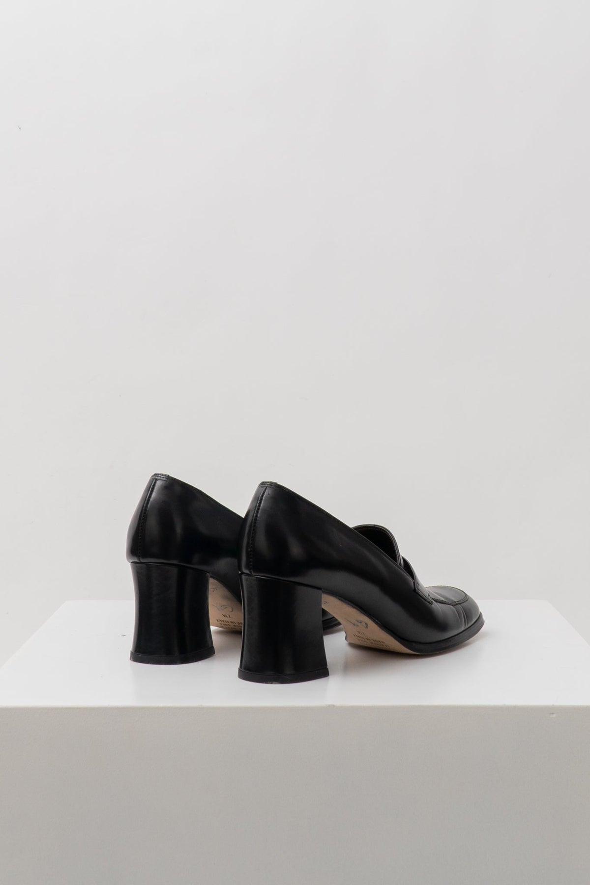 Vintage Italian Leather Heeled Loafers, Size 7