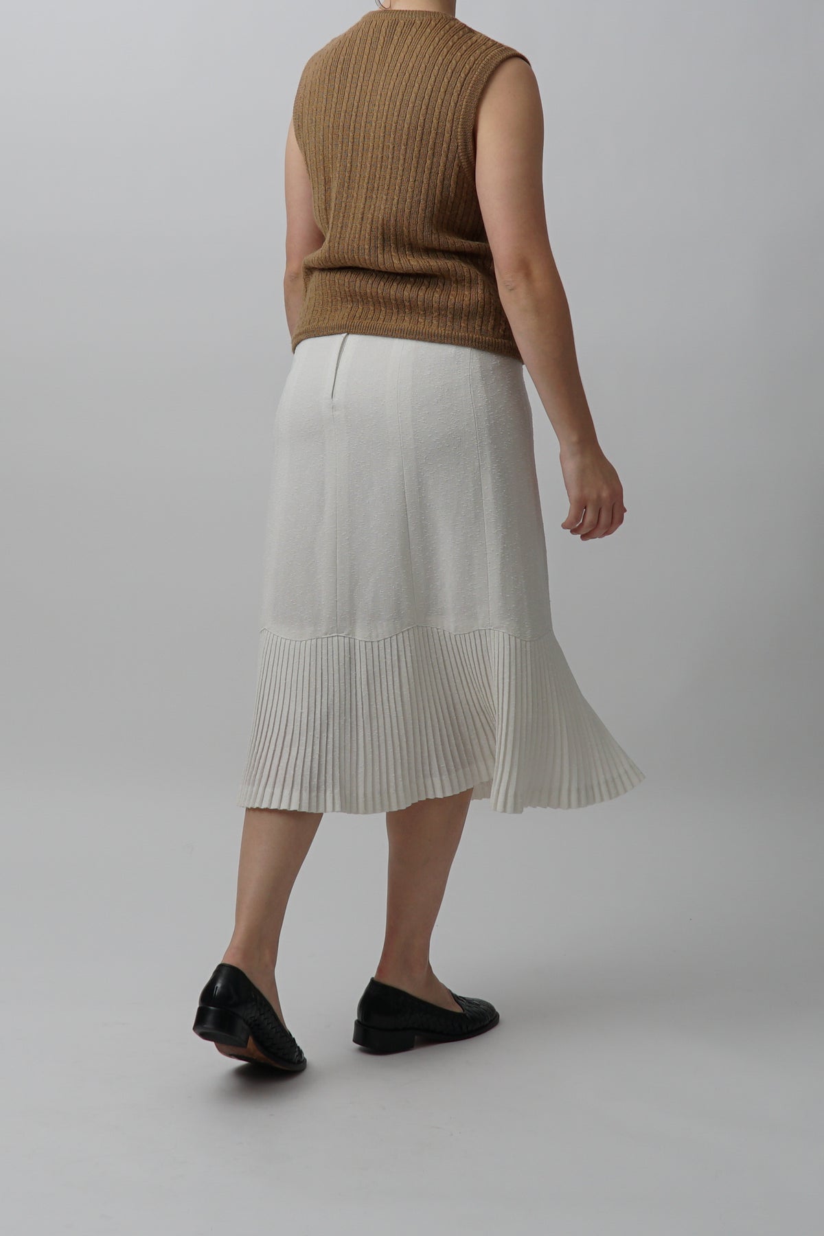 Vintage Textured Pleated Midi Skirt