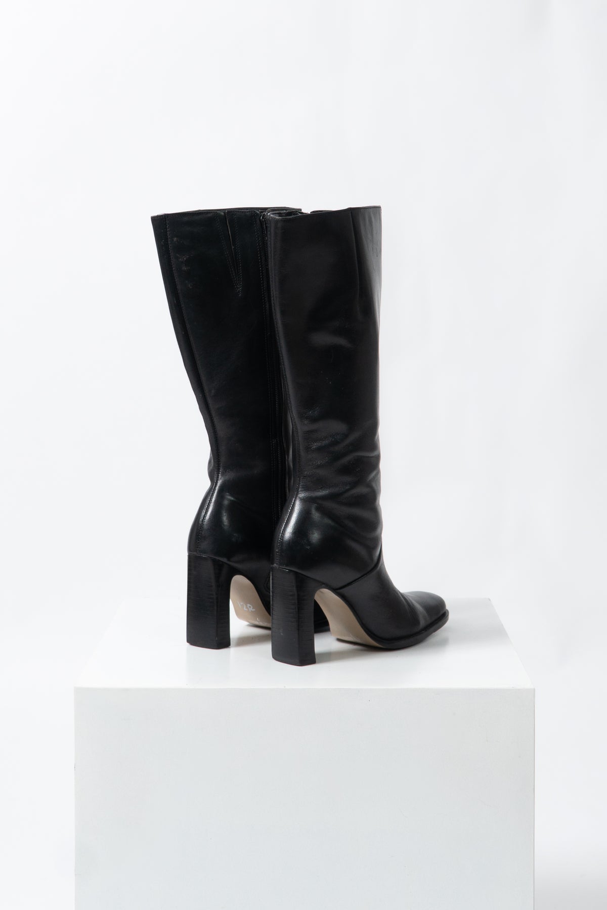 Vintage 90s Black Leather Boots, size 7