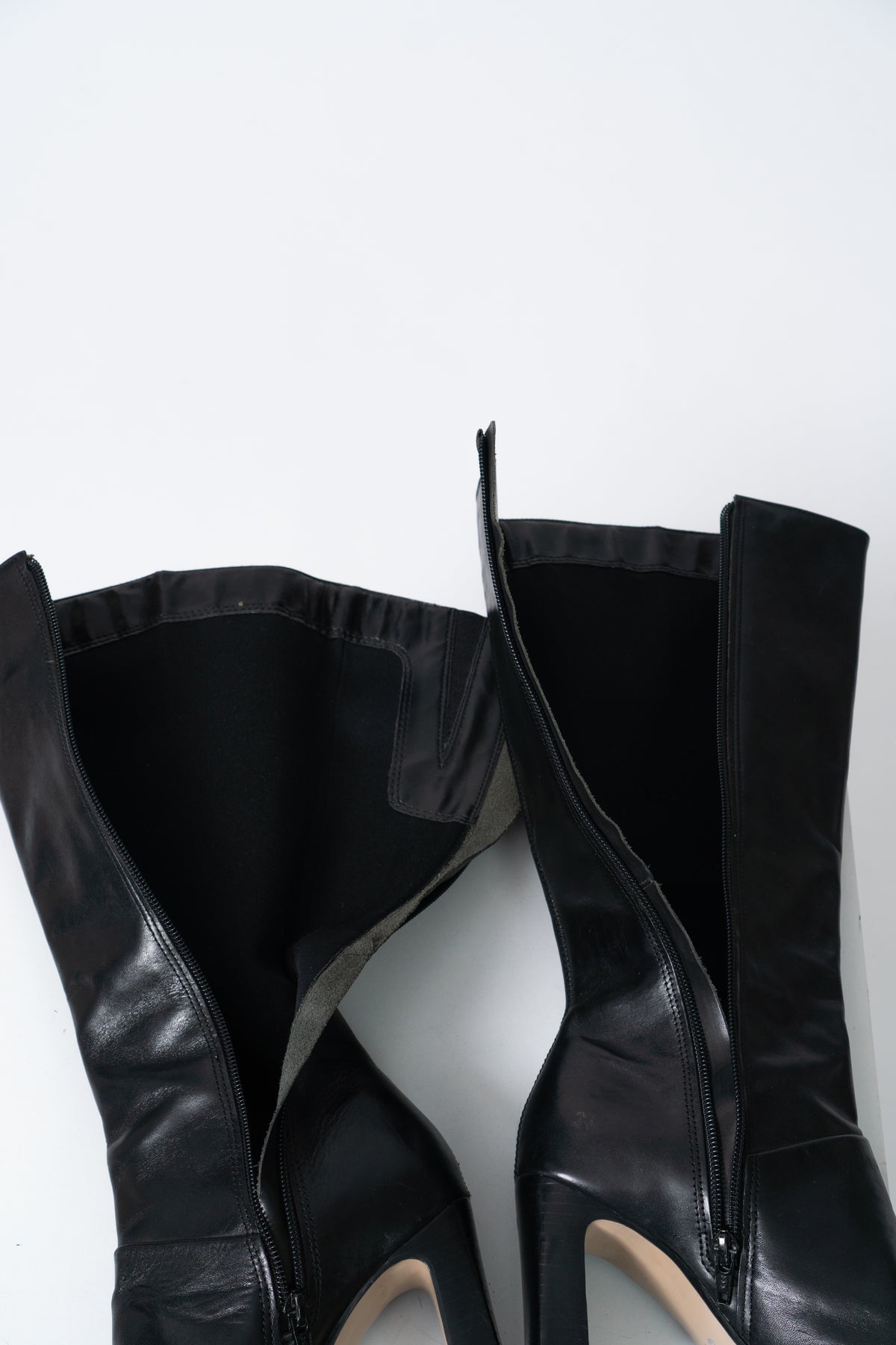 Vintage 90s Black Leather Boots, size 7