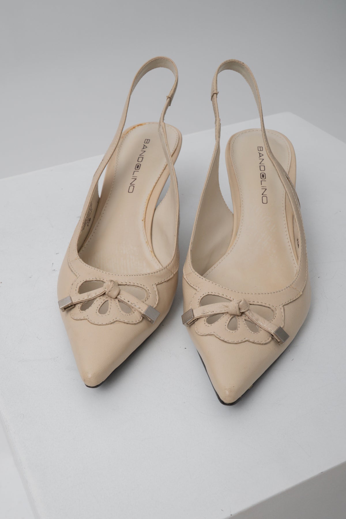 Vintage Cream Slingback Kitten Heels