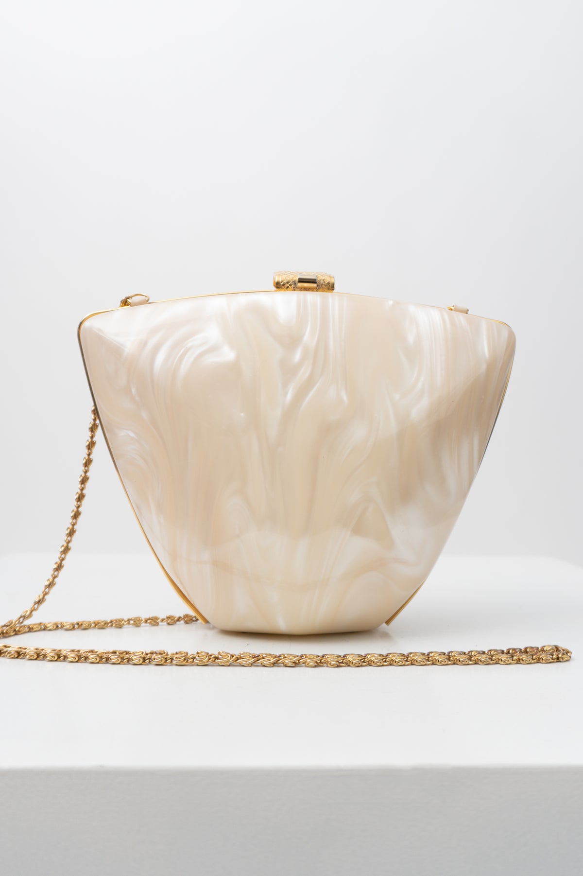 Vintage 60s Cream Marbled Lucite Clutch