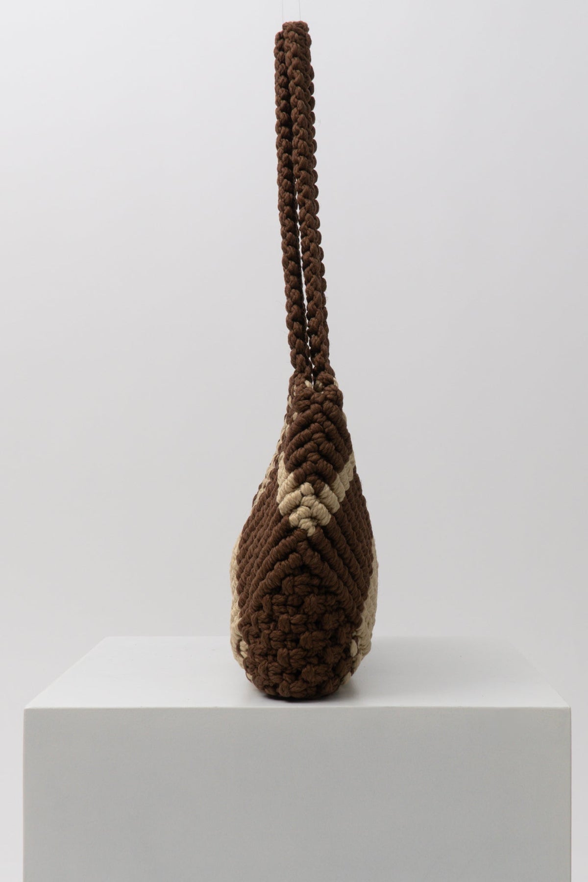 Vintage Jute Macramé Knot Shoulder Bag