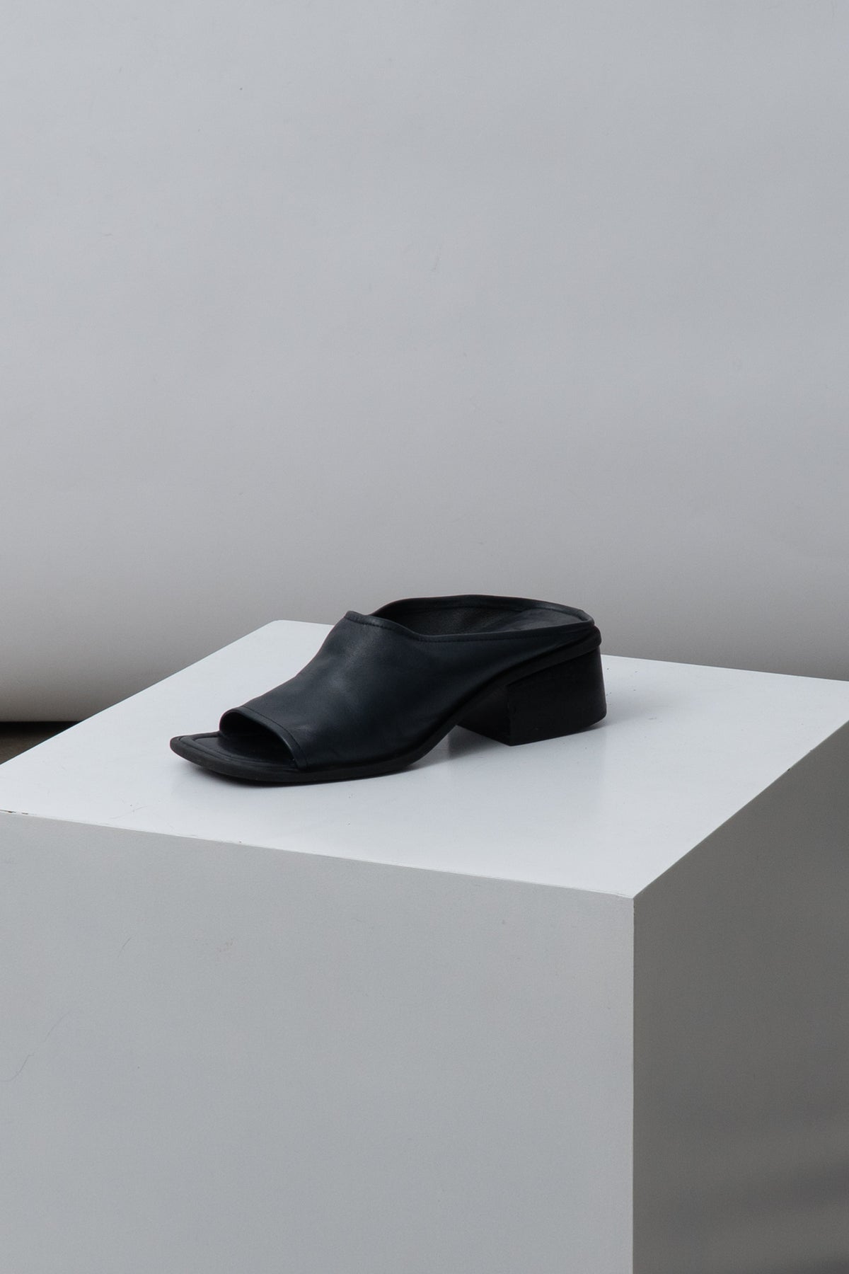 Vintage Navy Leather Mules