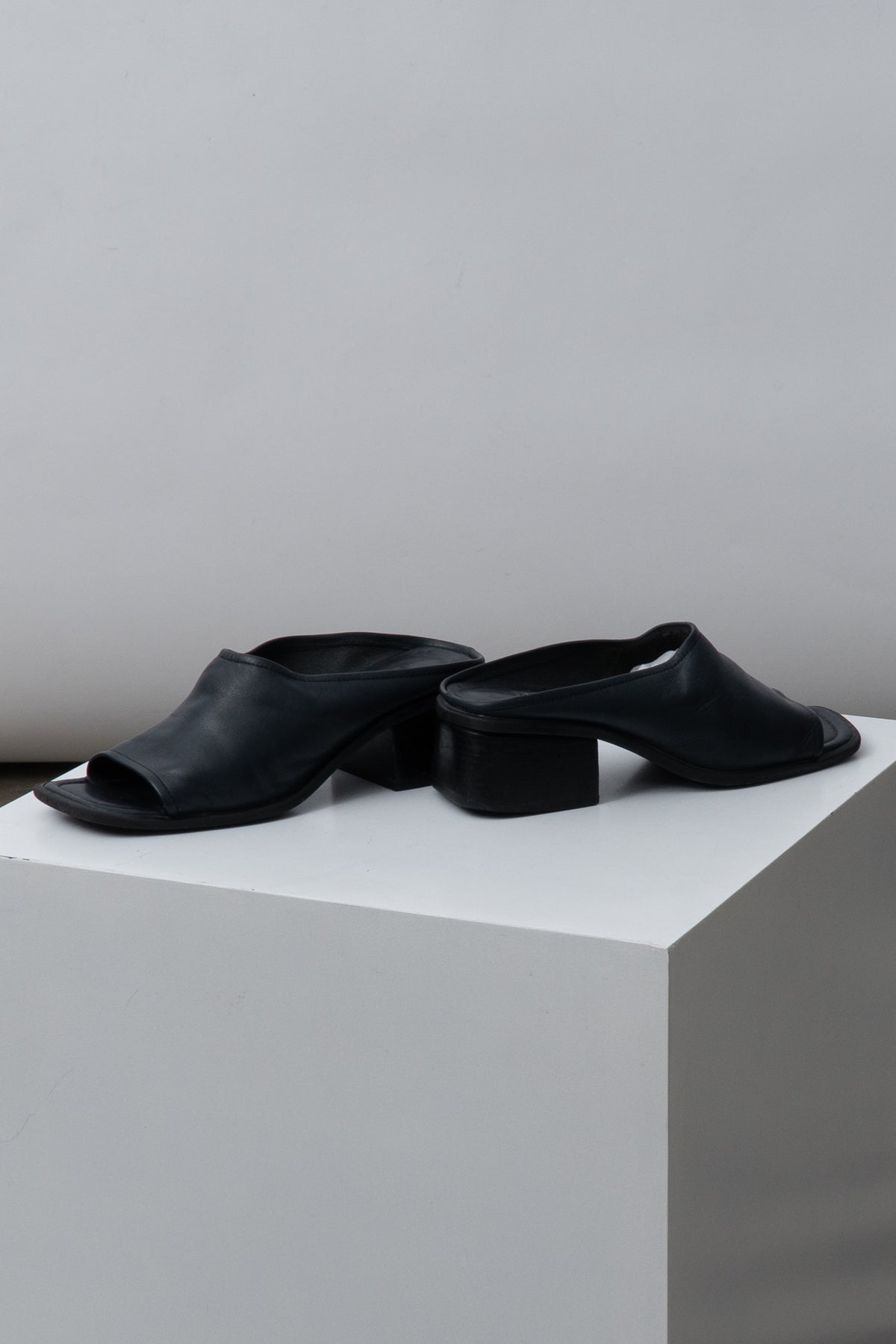 Vintage Navy Leather Mules