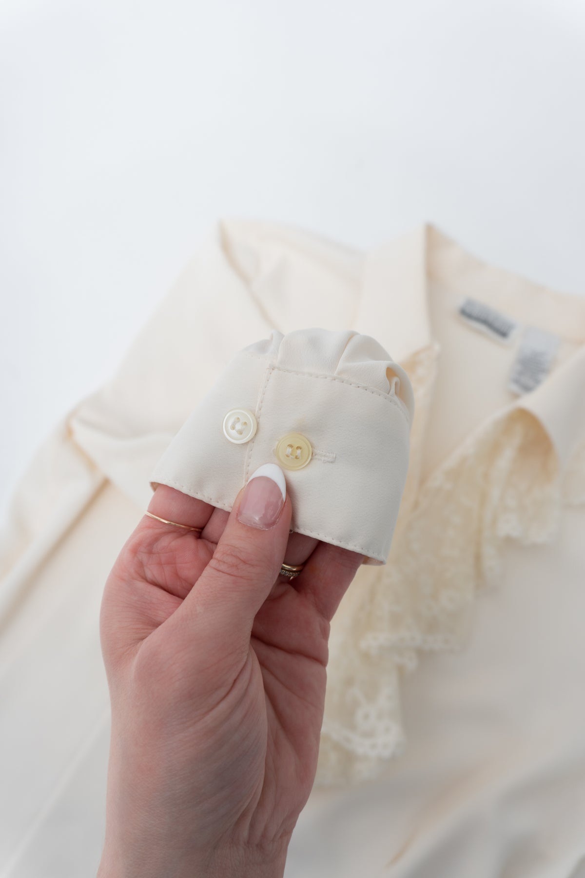 Vintage Ruffle Collar Button Up
