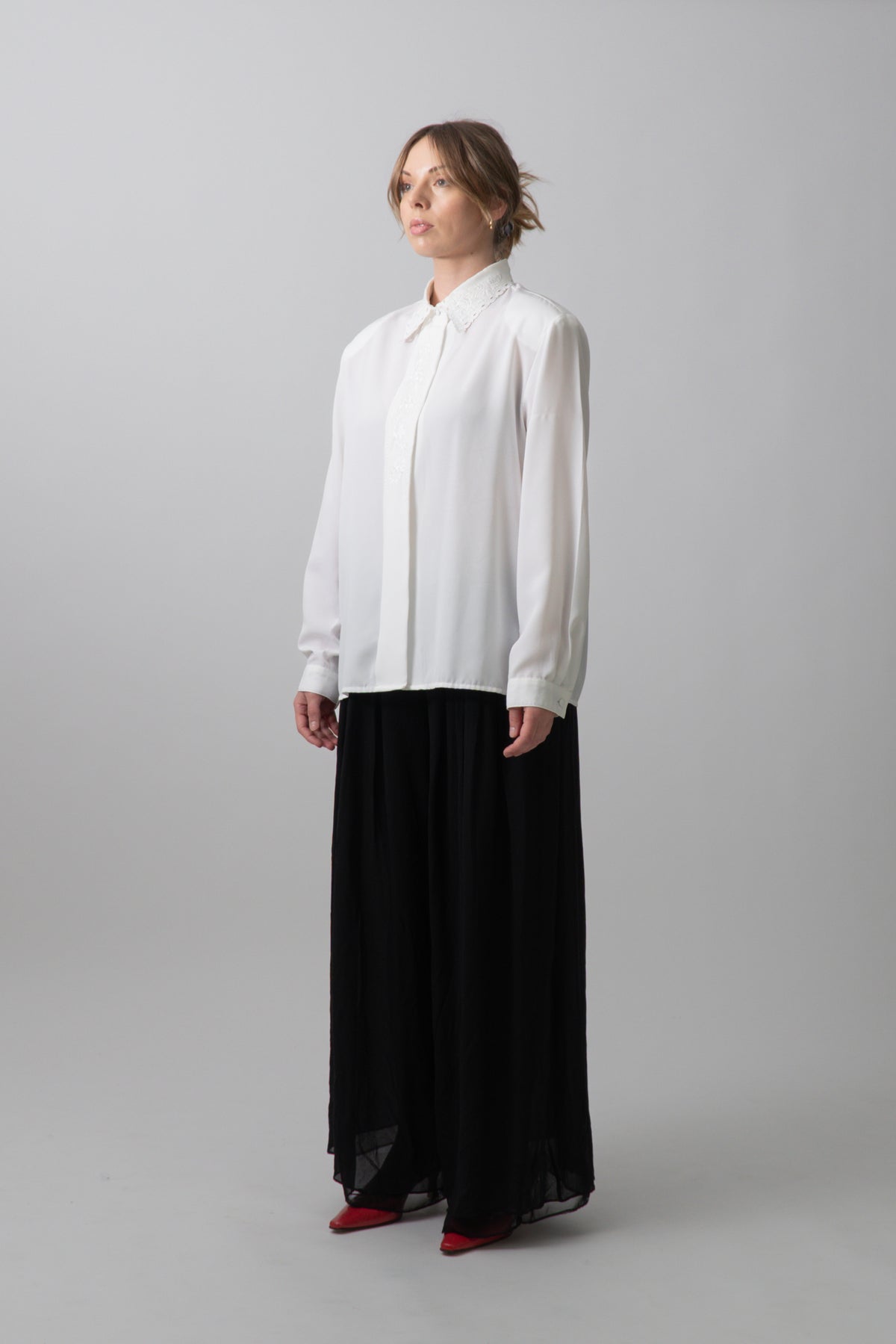 Vintage White Embroidered Concealed Button Up