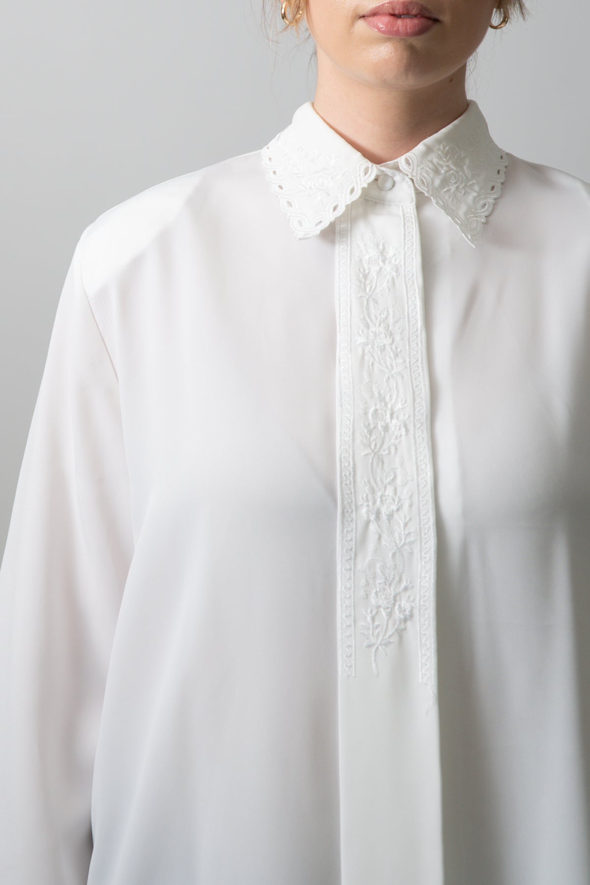 Vintage White Embroidered Concealed Button Up