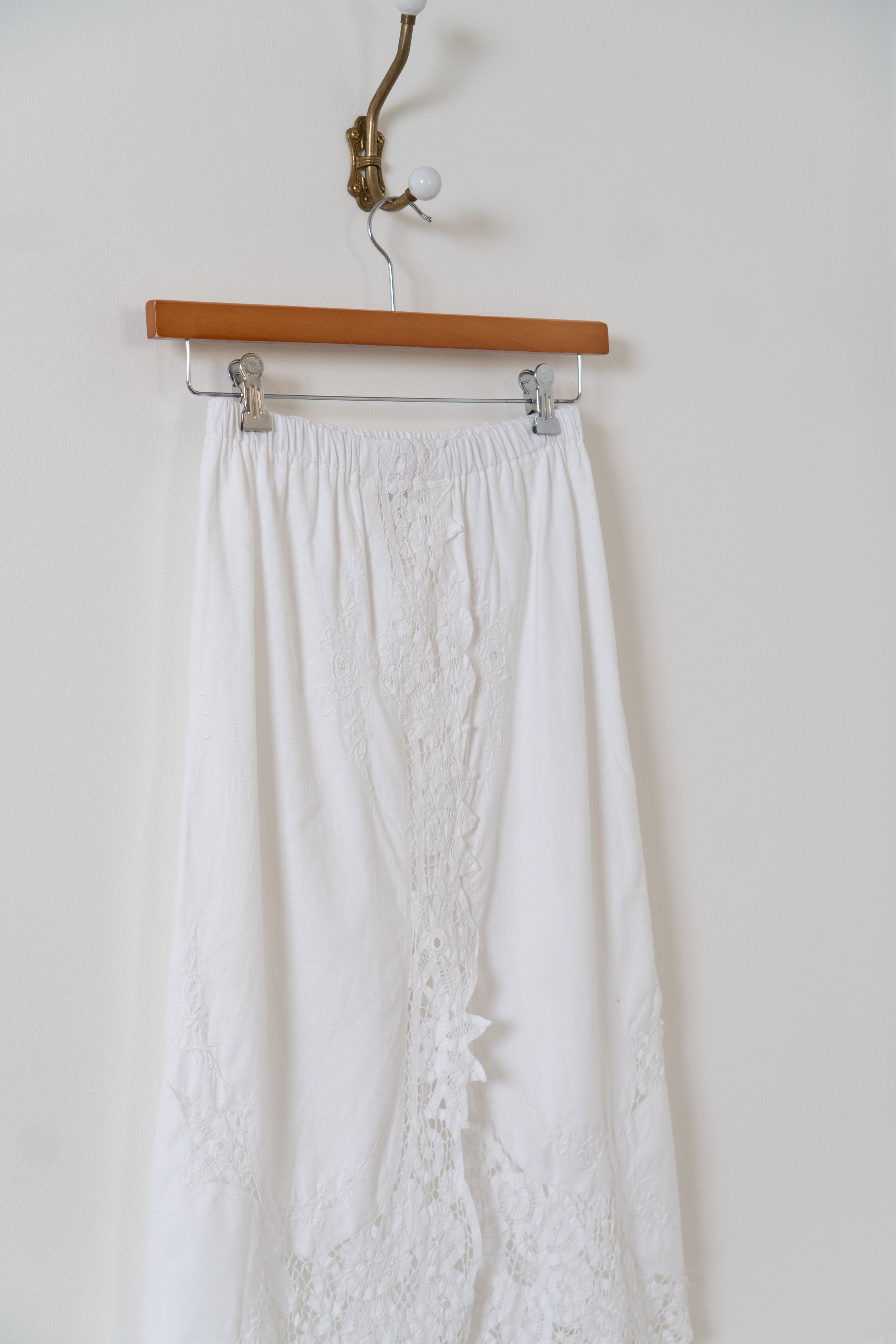 Italian White Cotton Lace Skirt