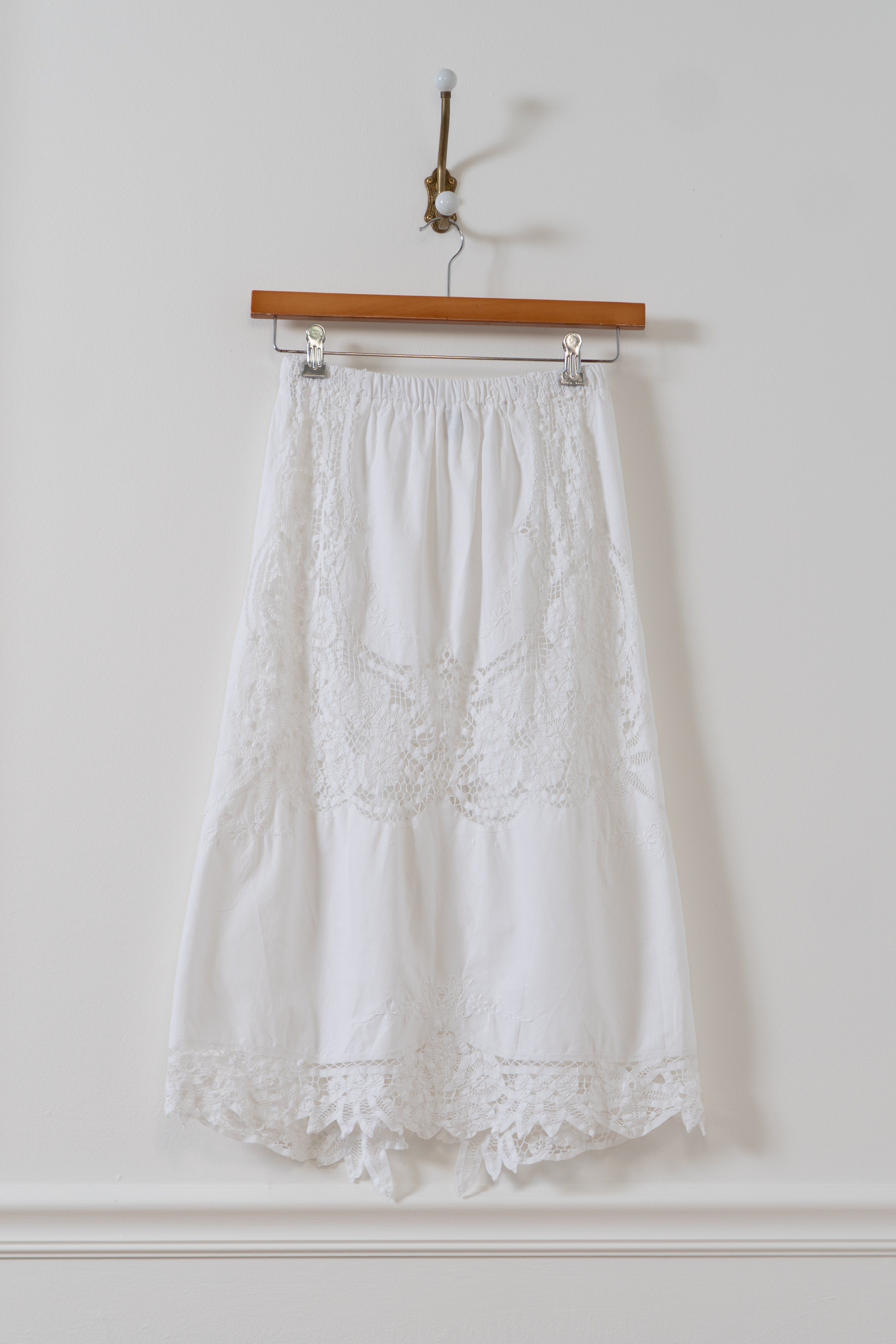 Italian White Cotton Lace Skirt