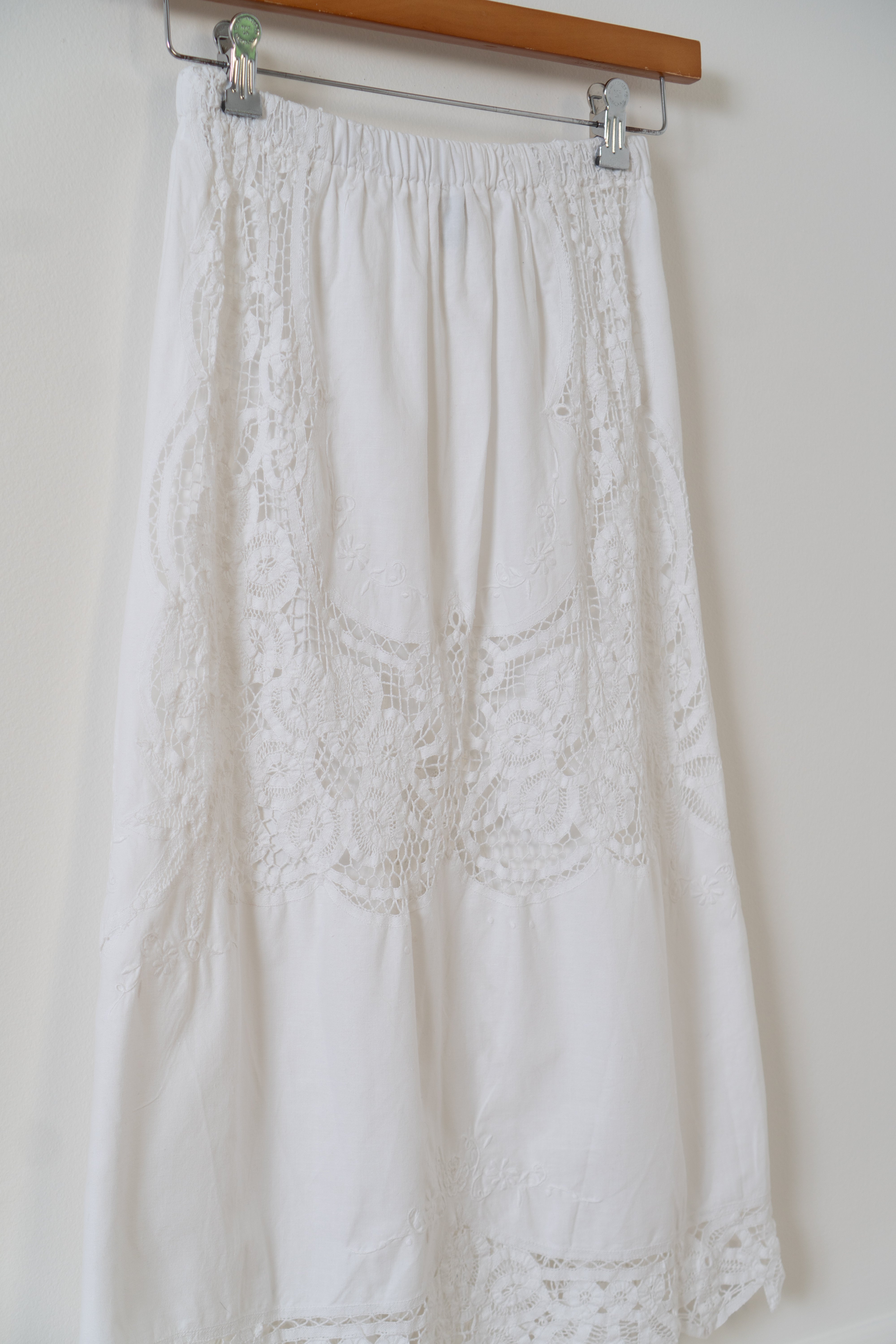Italian White Cotton Lace Skirt