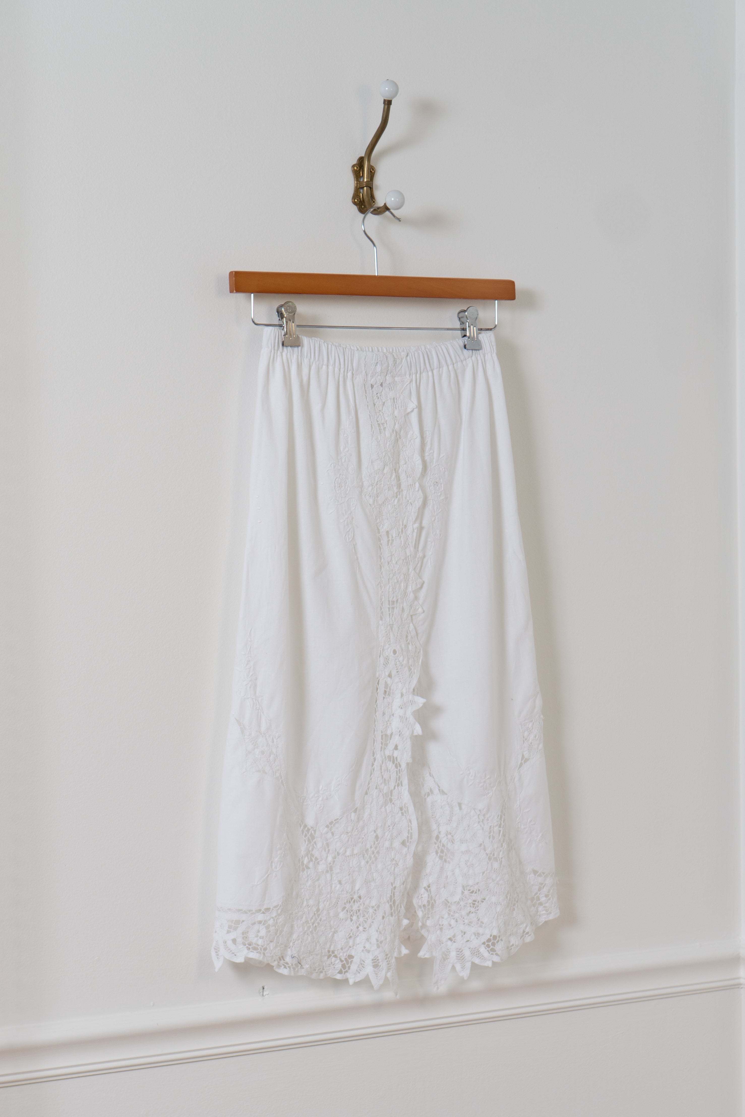 Italian White Cotton Lace Skirt