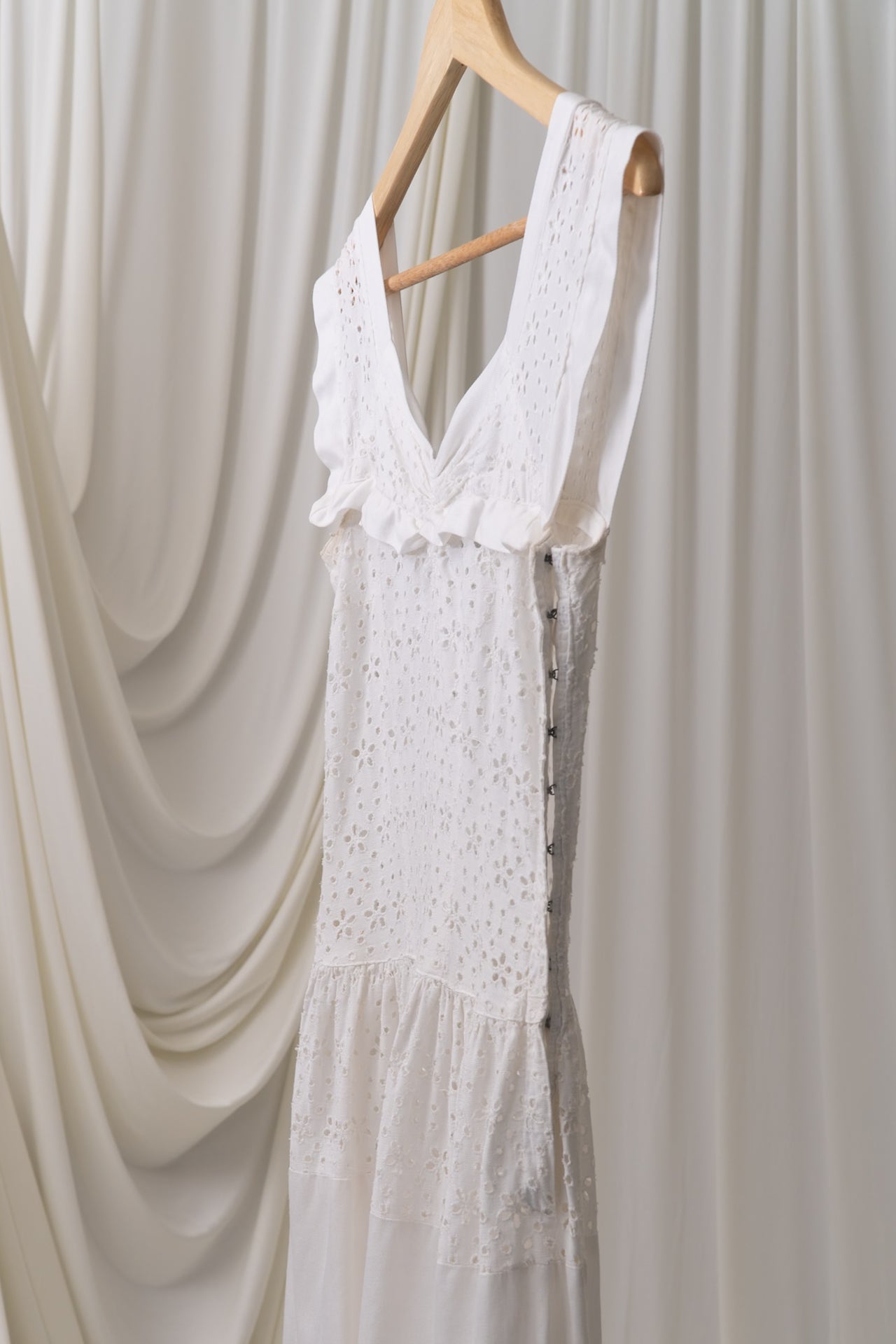 Vintage 40s Cotton Eyelet Dress
