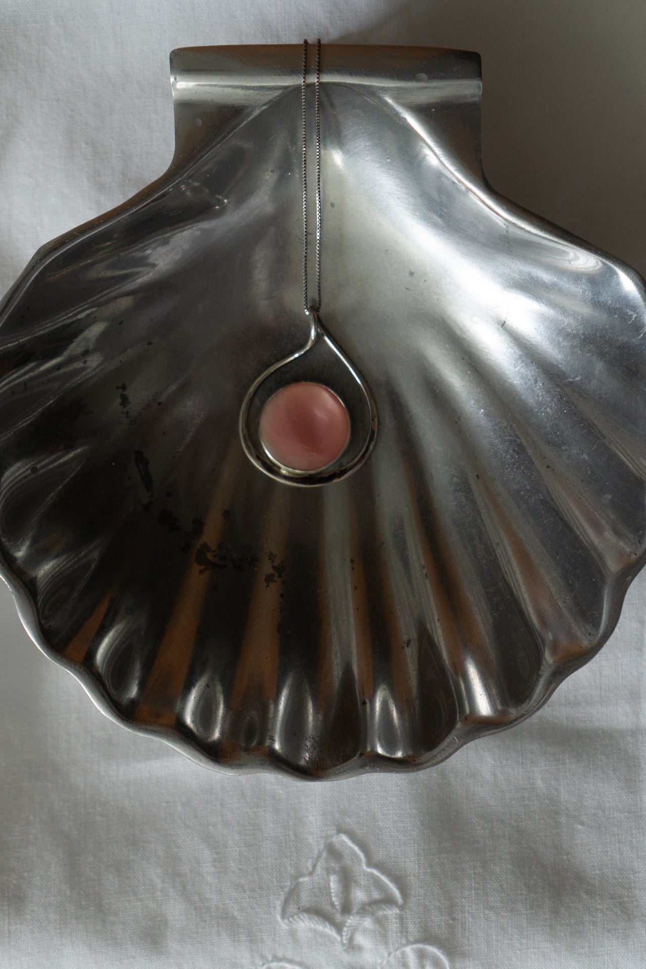 Italian Pink Mother-of-Pearl Teardrop Sterling Silver Necklace