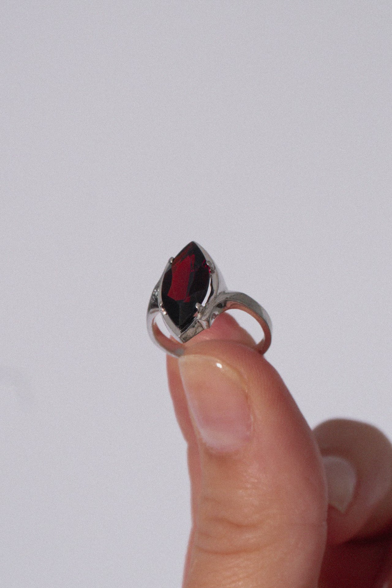 Vintage 925 Sterling Silver Marquise Garnet Ring