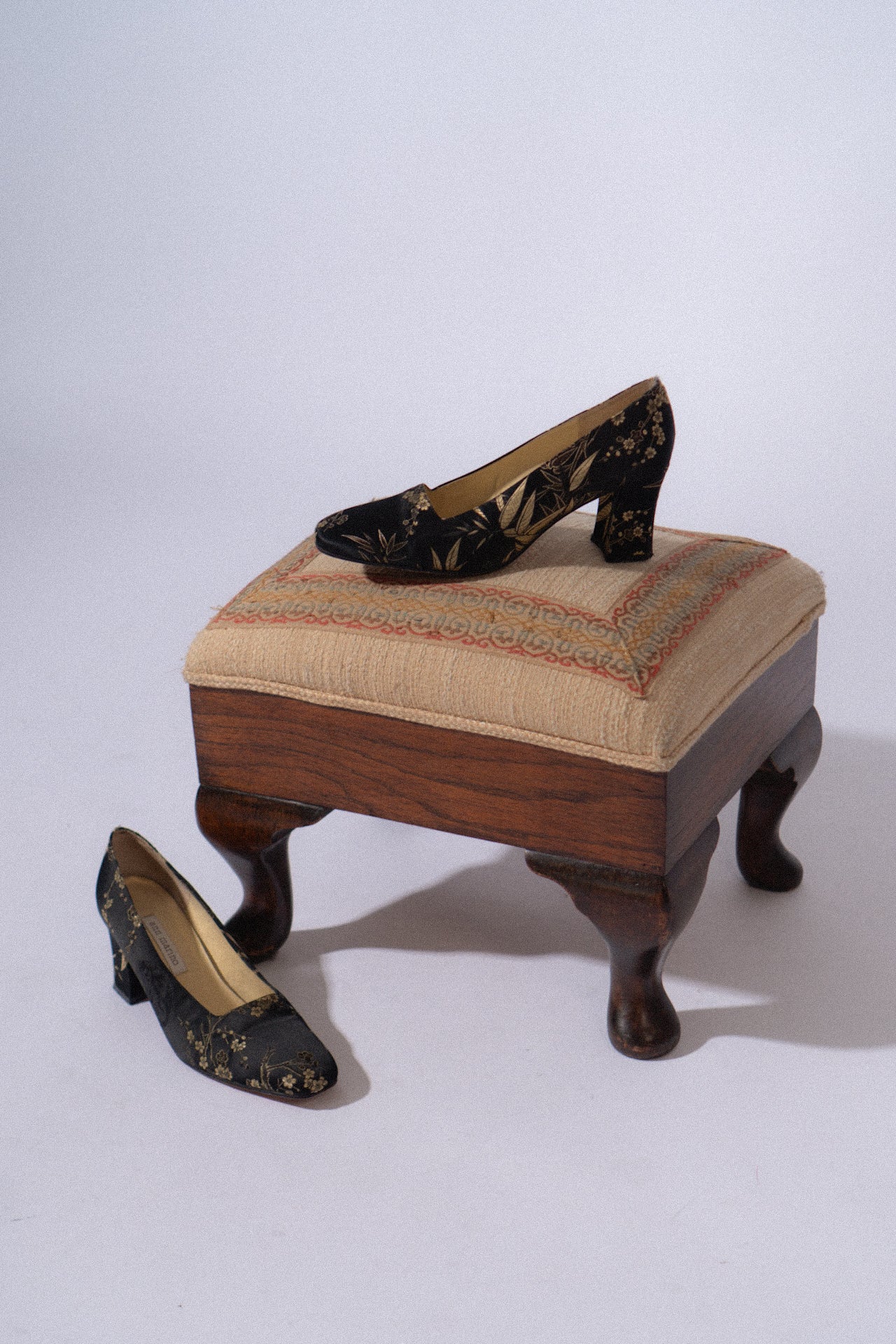 Vintage Satin Floral Pumps