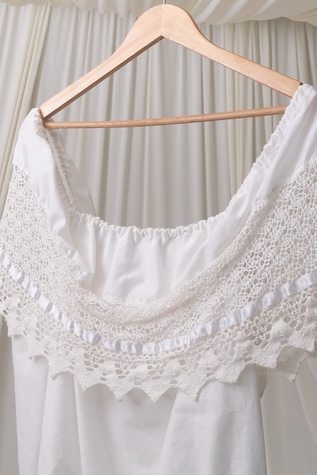 Vintage 70s Off Shoulder Crop Top