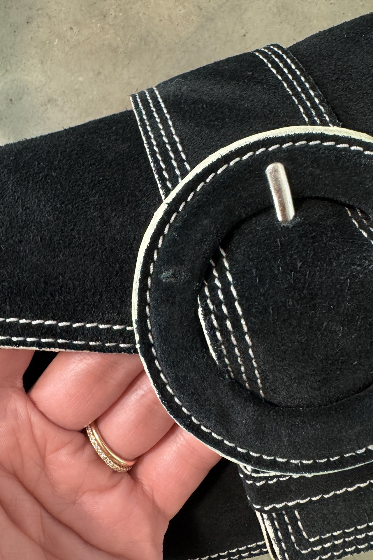 Y2K Banana Republic 100% Black Suede Shoulder Bag