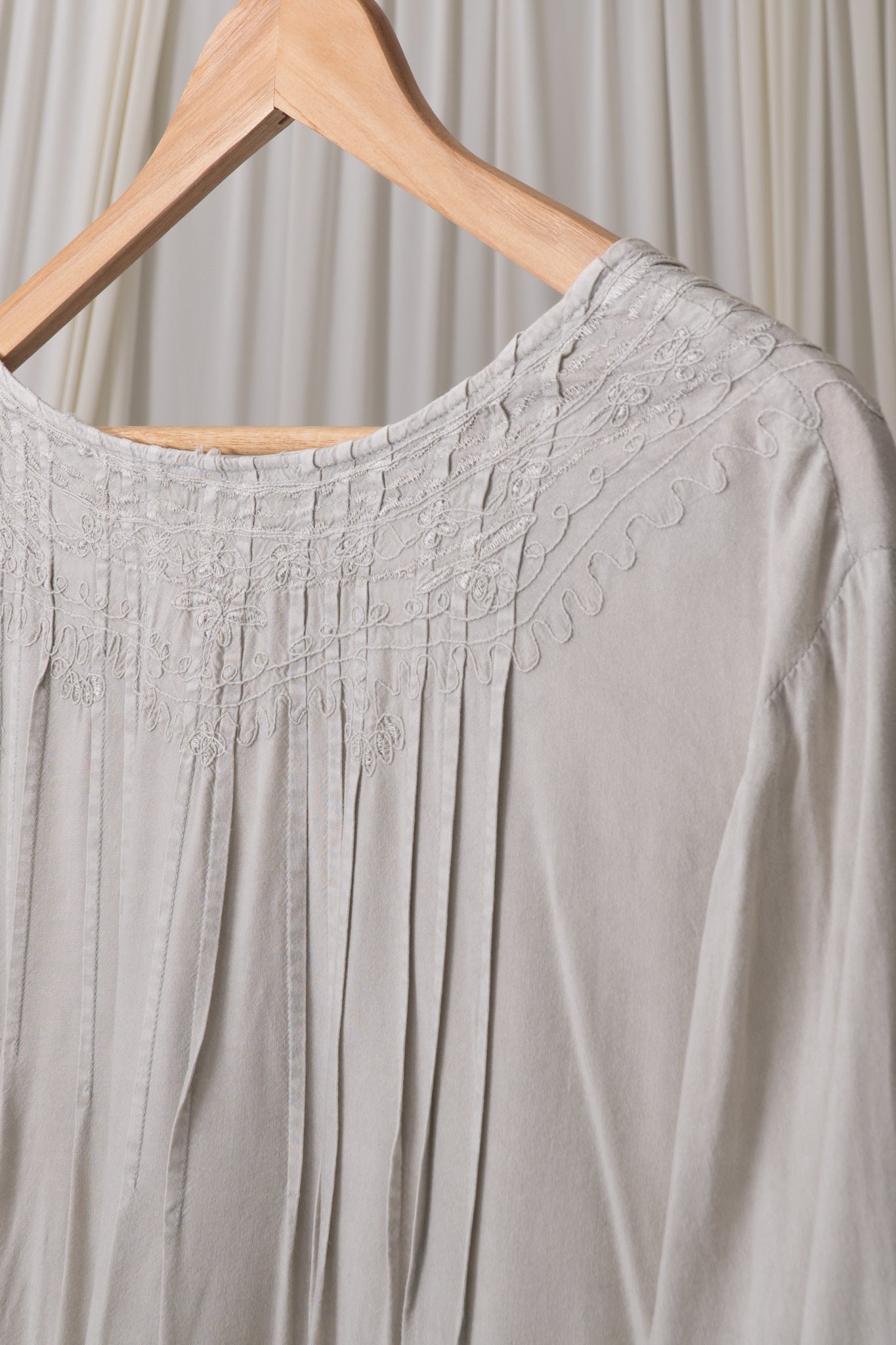 Y2K Grey Embroidered Tunic
