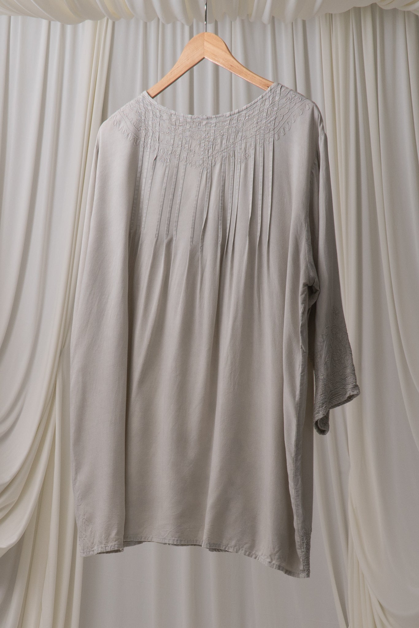 Y2K Grey Embroidered Tunic