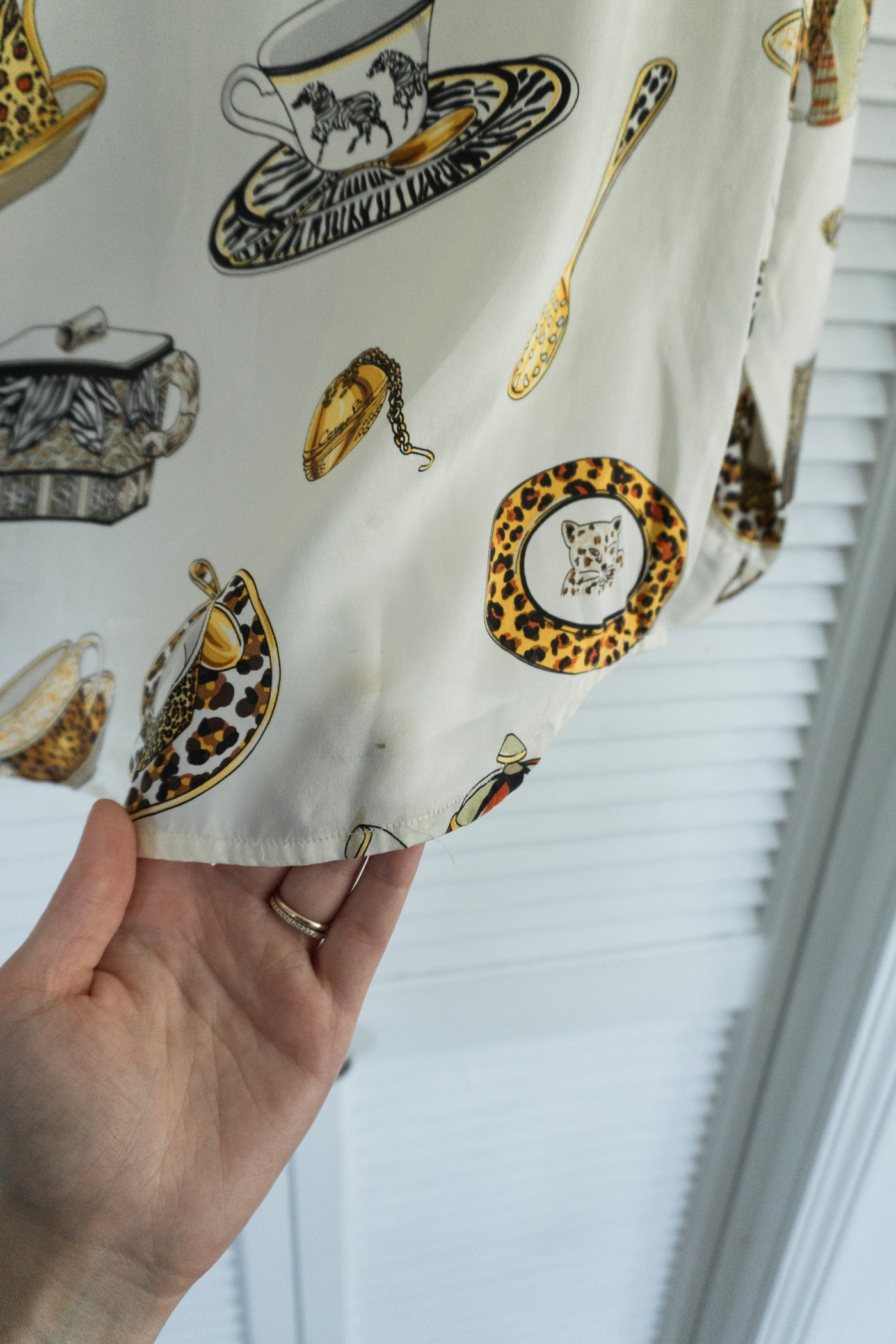 Vintage RARE Silk Tea Cup Animal Print Button Up