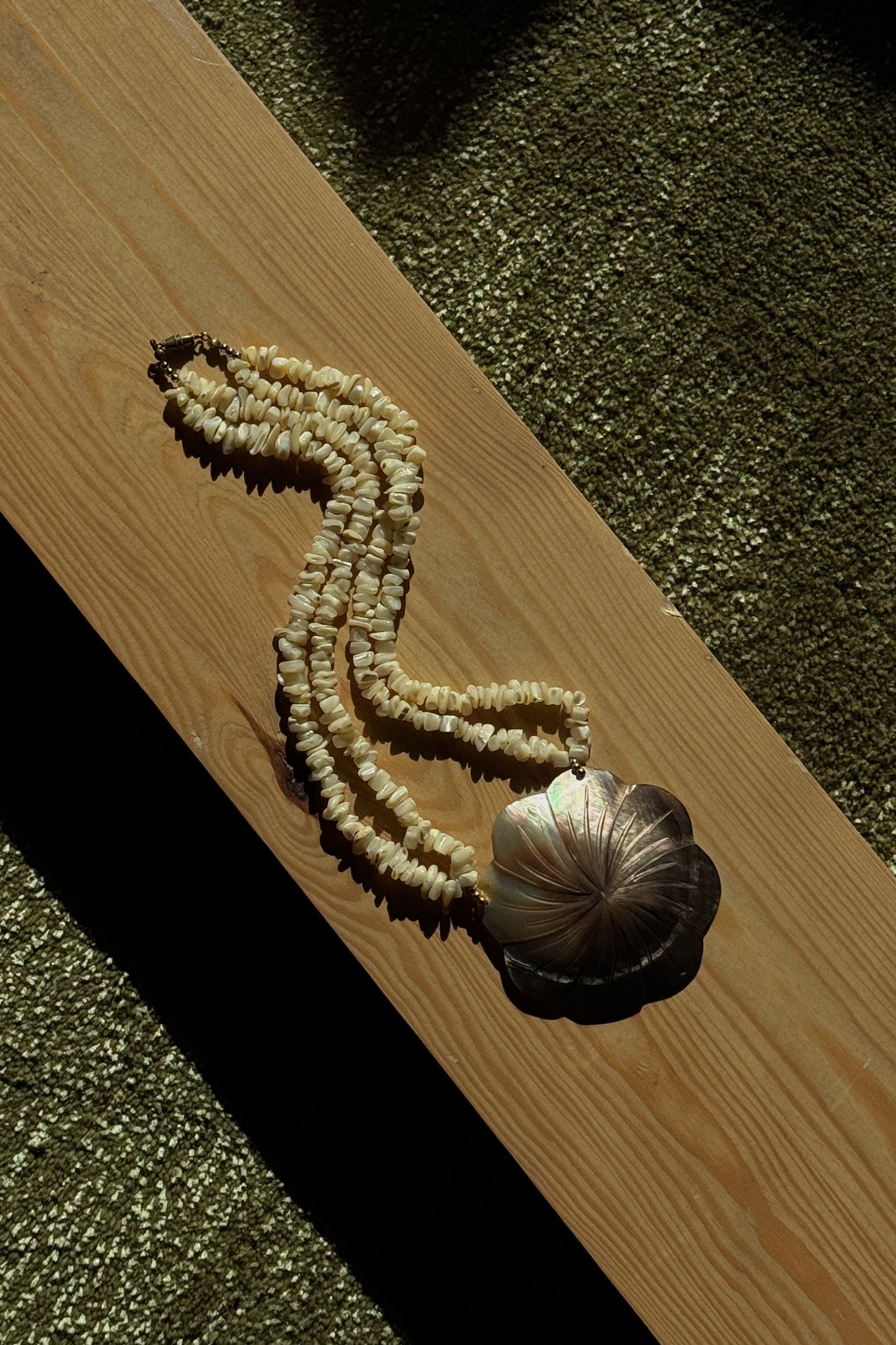 Vintage Abalone Shell Chip Necklace